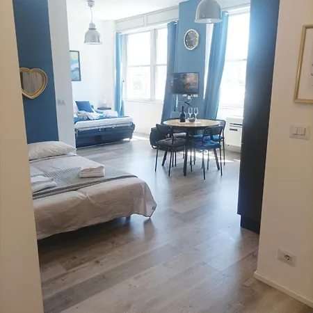Apartment Blu House Casa Vacanza Vicino Terminal Traghetti Genoa