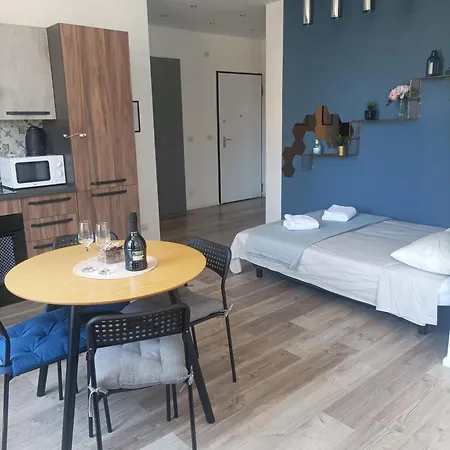 Blu House Casa Vacanza Vicino Terminal Traghetti Genoa